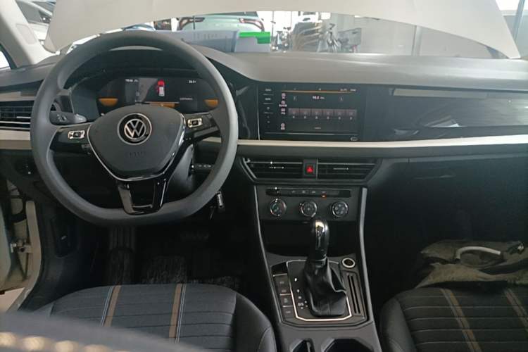 Used Volkswagen Lavida 2021 280TSI DSG Comfort Edition Center Console