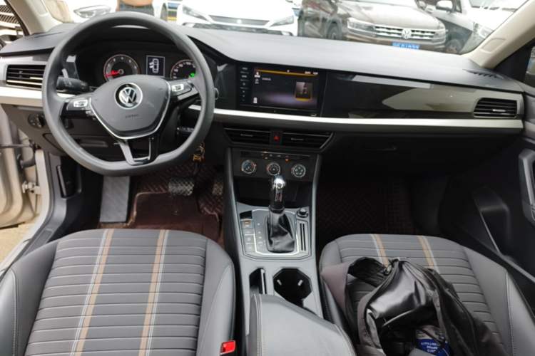 Used Volkswagen Lavida 2021 280TSI DSG Comfort Edition Center Console