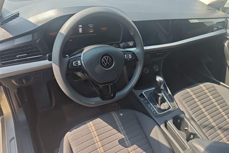 Used Volkswagen Lavida 2021 280TSI DSG Comfort Edition Center Console