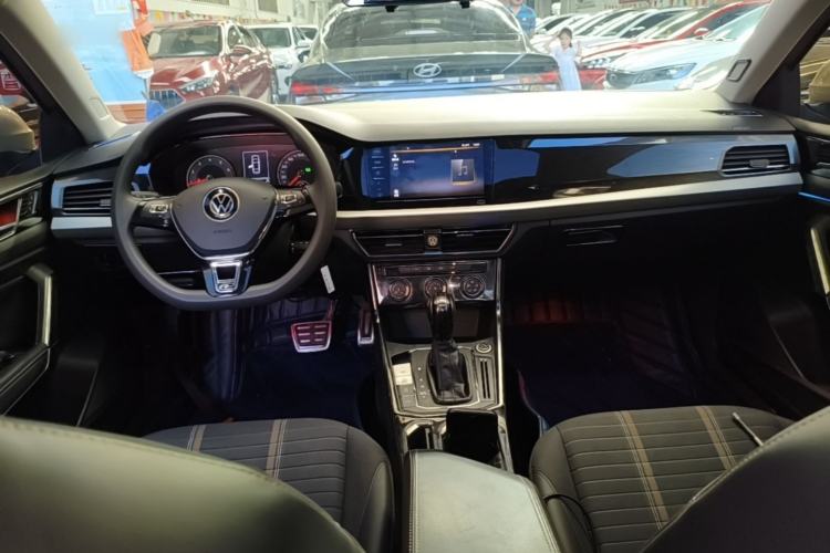 Used Volkswagen Lavida 2021 280TSI DSG Comfort Edition Center Console