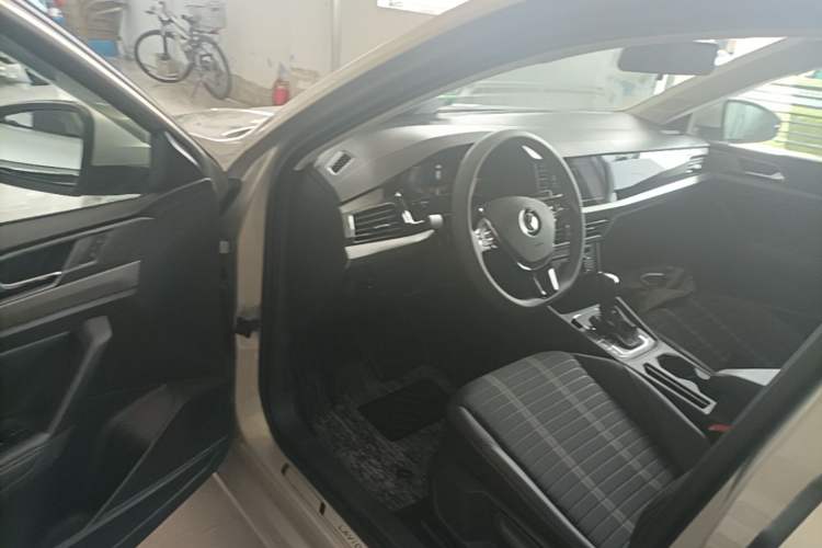 Used Volkswagen Lavida 2021 280TSI DSG Comfort Edition Driver Seat