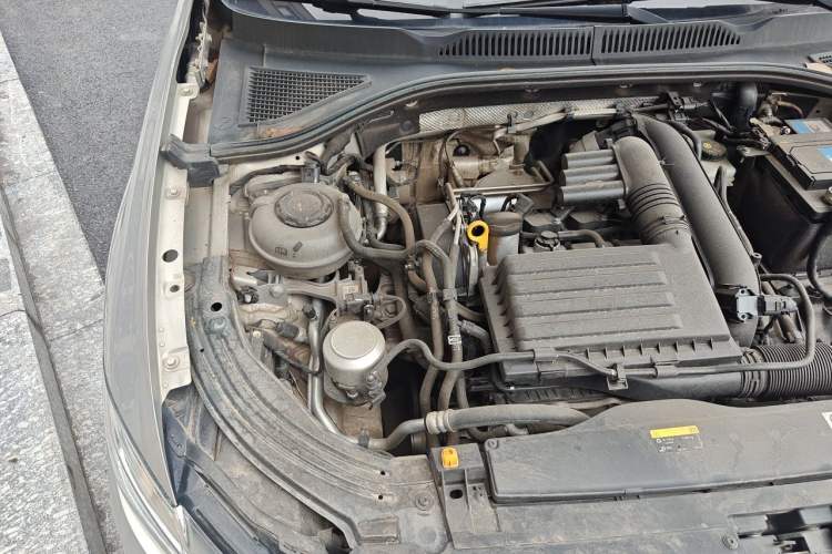Used Volkswagen Lavida 2021 280TSI DSG Comfort Edition Engine Bay Right