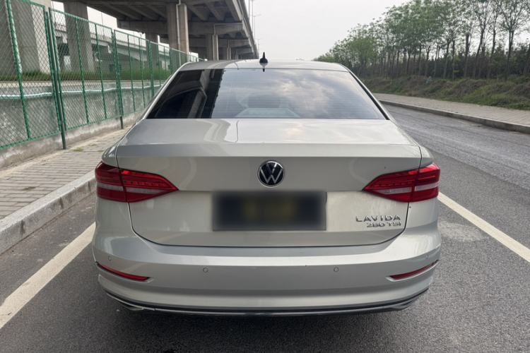 Used Volkswagen Lavida 2021 280TSI DSG Comfort Edition Exterior 4