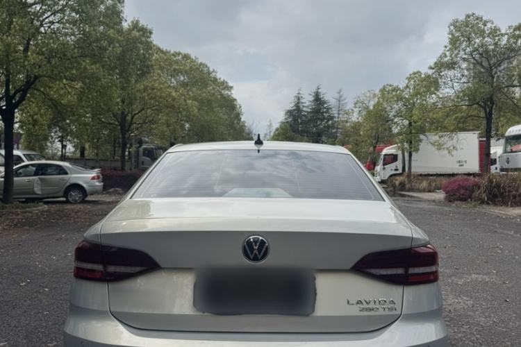 Used Volkswagen Lavida 2021 280TSI DSG Comfort Edition Exterior 4