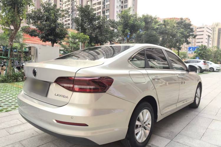 Used Volkswagen Lavida 2021 1.5L Automatic Fashion Edition Exterior 6