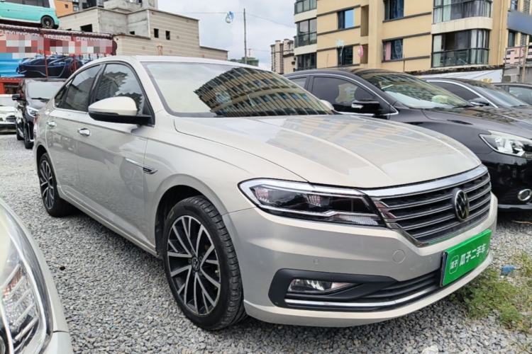 Used Volkswagen Lavida 2021 280TSI DSG Luxury Edition Front Right 45 Deg