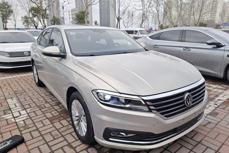 Used Volkswagen Lavida 2021 1.5L Automatic Vision Edition Front Right 45 Deg