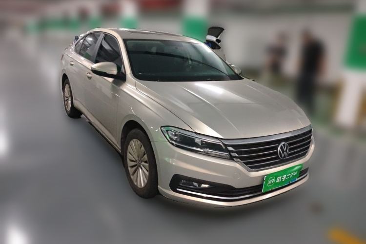 Used Volkswagen Lavida 2021 280TSI DSG Comfort Edition Front Right 45 Deg