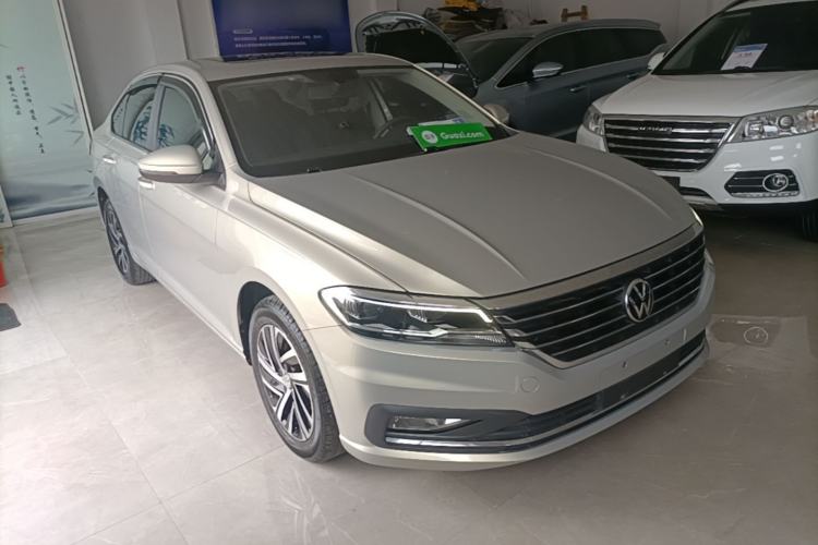 Used Volkswagen Lavida 2021 280TSI DSG Comfort Edition Front Right 45 Deg