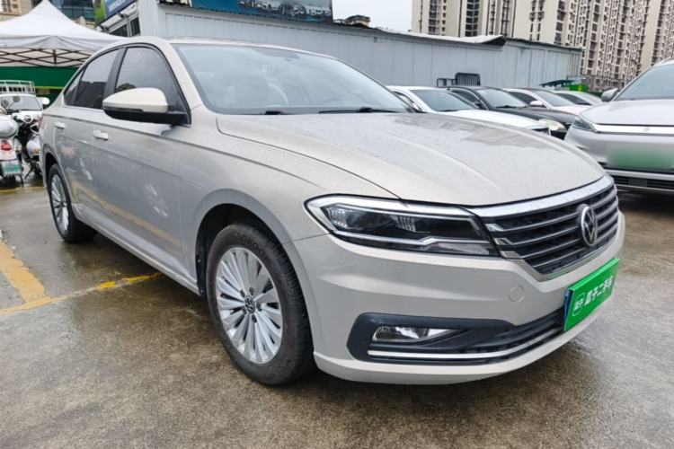 Used Volkswagen Lavida 2021 280TSI DSG Comfort Edition Front Right 45 Deg