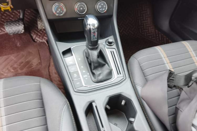 Used Volkswagen Lavida 2021 280TSI DSG Comfort Edition Gear Lever