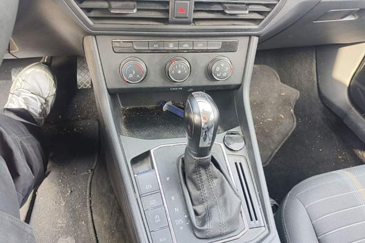 Used Volkswagen Lavida 2021 280TSI DSG Comfort Edition Gear Lever