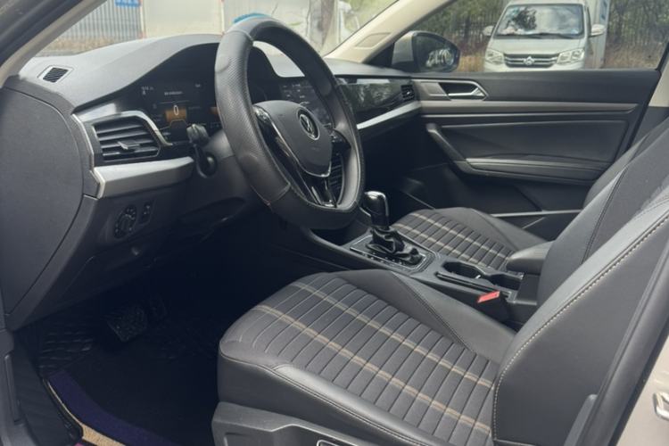 Used Volkswagen Lavida 2021 280TSI DSG Comfort Edition Interior 2