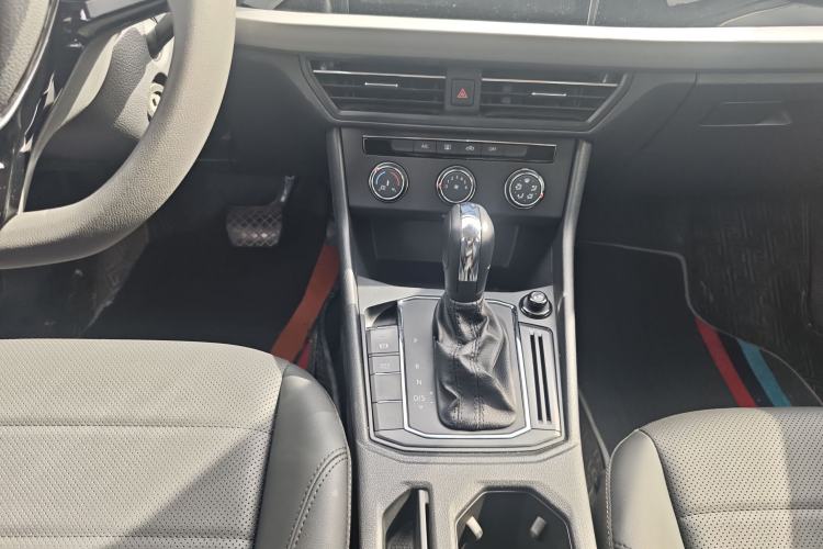 Used Volkswagen Lavida 2021 1.5L Automatic Comfort Edition Interior 4