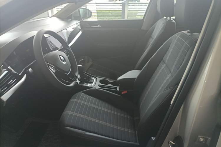 Used Volkswagen Lavida 2021 280TSI DSG Comfort Edition Left Front Seat