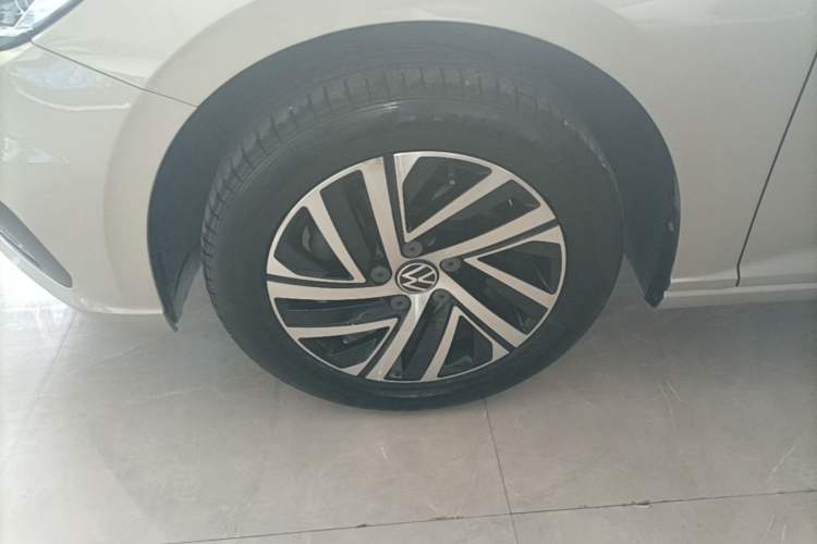 Used Volkswagen Lavida 2021 280TSI DSG Comfort Edition Left Front Wheel Hub