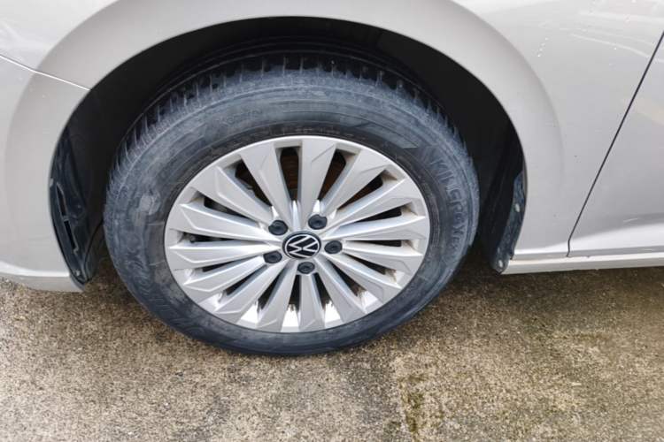 Used Volkswagen Lavida 2021 280TSI DSG Comfort Edition Left Front Wheel Hub