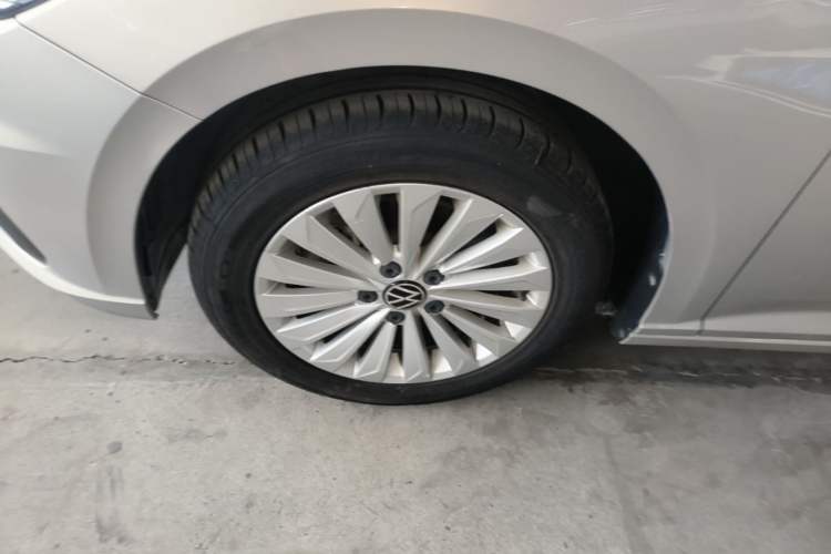 Used Volkswagen Lavida 2021 280TSI DSG Comfort Edition Left Front Wheel Hub