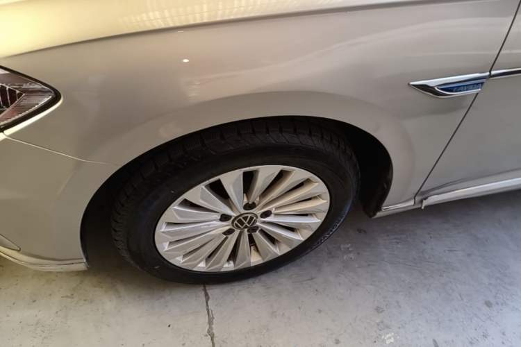 Used Volkswagen Lavida 2021 280TSI DSG Comfort Edition Left Front Wheel Hub