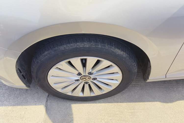 Used Volkswagen Lavida 2021 280TSI DSG Comfort Edition Left Front Wheel Hub