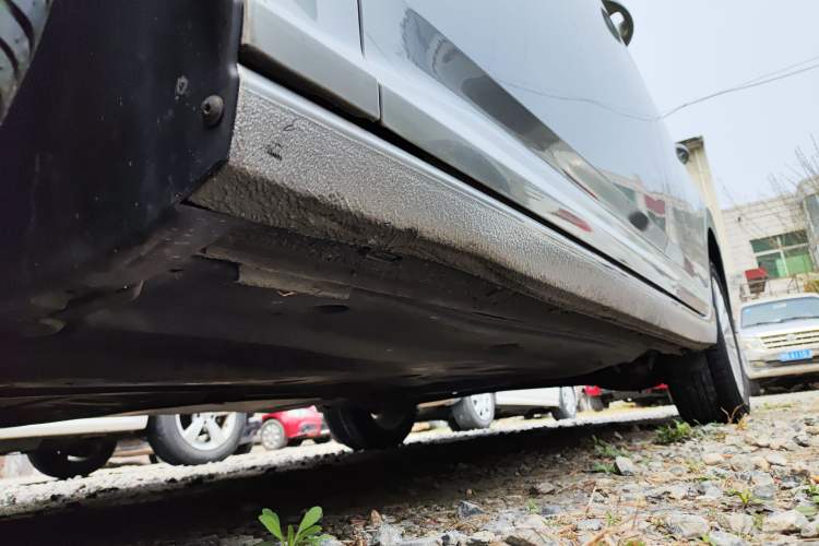 Used Volkswagen Lavida 2021 1.5L Automatic Comfort Edition Left Side Sill