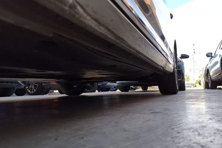 Used Volkswagen Lavida 2021 280TSI DSG Comfort Edition Left Side Sill