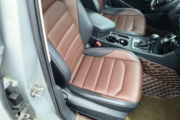 Used Volkswagen Lavida 2021 280TSI DSG Luxury Edition Right Front Seat