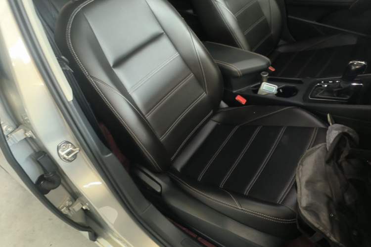 Used Volkswagen Lavida 2021 280TSI DSG Comfort Edition Right Front Seat