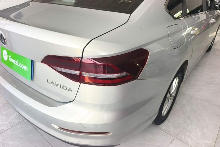 Used Volkswagen Lavida 2021 1.5L Automatic Fashion Edition Right Rear Taillight