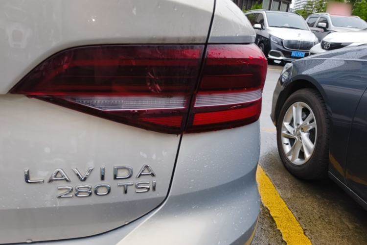 Used Volkswagen Lavida 2021 280TSI DSG Comfort Edition Right Rear Taillight