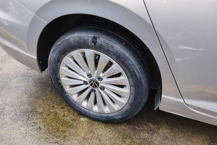Used Volkswagen Lavida 2021 280TSI DSG Comfort Edition Right Rear Wheel Hub