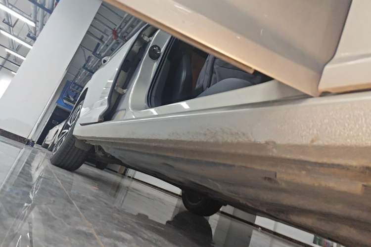 Used Volkswagen Lavida 2021 280TSI DSG Luxury Edition Right Side Sill