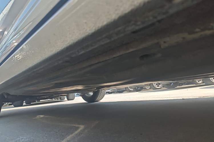 Used Volkswagen Lavida 2021 280TSI DSG Comfort Edition Right Side Sill