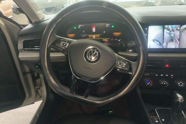 Used Volkswagen Lavida 2021 280TSI DSG Comfort Edition Steering Wheel