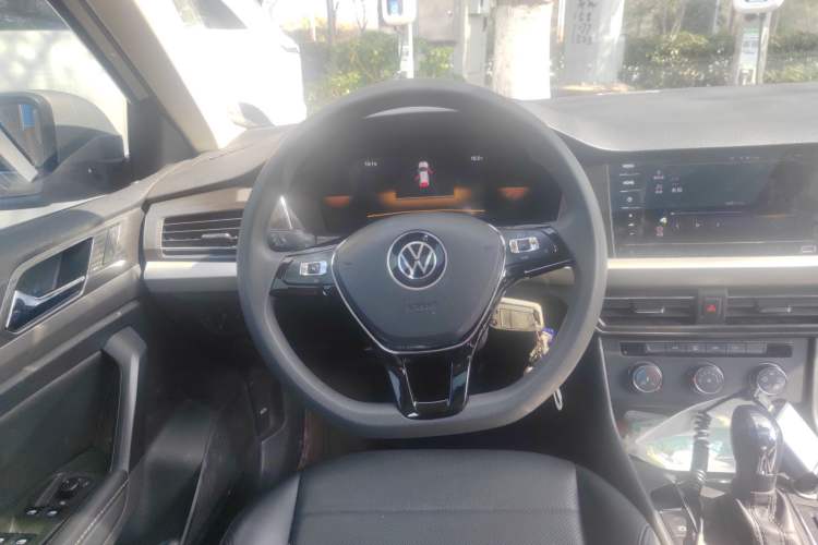 Used Volkswagen Lavida 2021 1.5L Automatic Comfort Edition Steering Wheel