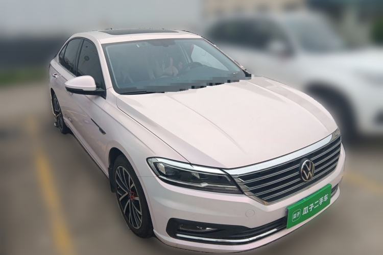 Used Volkswagen Lavida 2021 280TSI DSG Luxury Edition Front Right 45 Deg