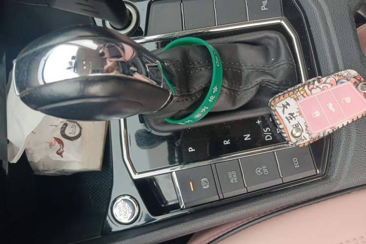 Used Volkswagen Lavida 2021 280TSI DSG Luxury Edition Gear Lever