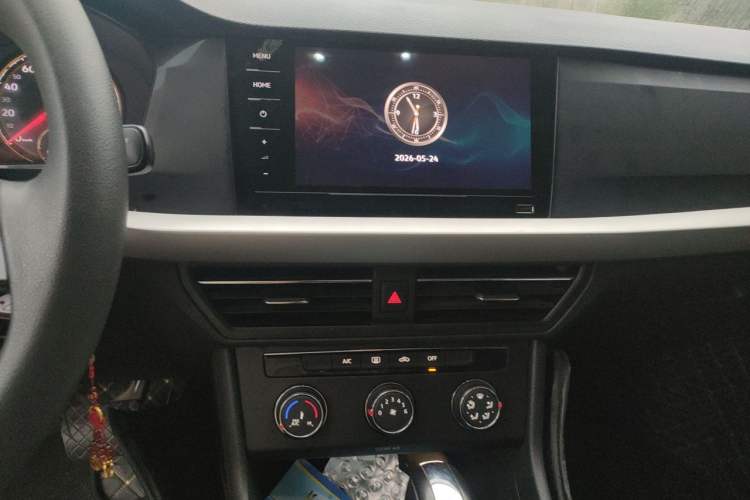 Used Volkswagen Lavida 2021 280TSI DSG Comfort Edition Audio And AC Panel