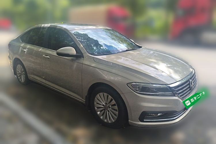 Used Volkswagen Lavida 2021 1.5L Manual Comfort Edition Front Right 45 Deg