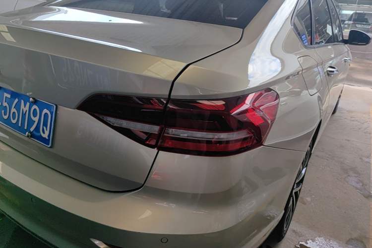 Used Volkswagen Lavida 2021 280TSI DSG Luxury Edition Right Rear Taillight