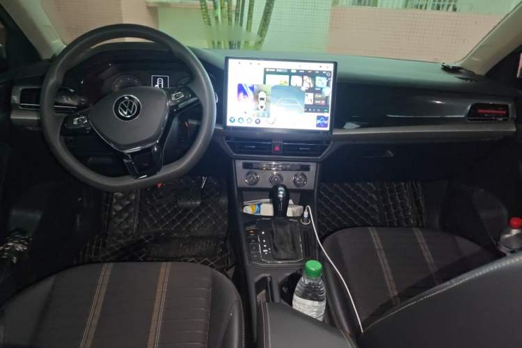 Used Volkswagen Lavida 2021 280TSI DSG Comfort Edition Center Console