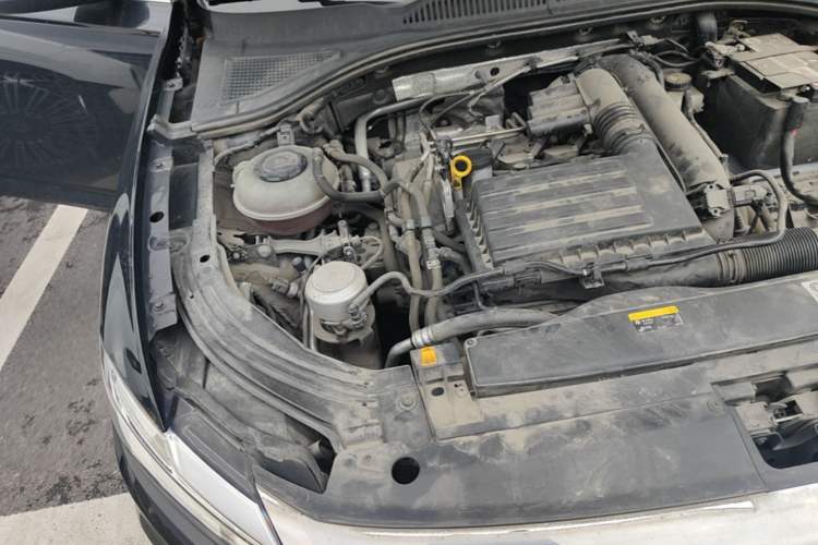 Used Volkswagen Lavida 2021 280TSI DSG Comfort Edition Engine Bay Right