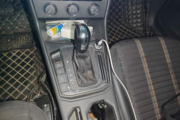 Used Volkswagen Lavida 2021 280TSI DSG Comfort Edition Gear Lever