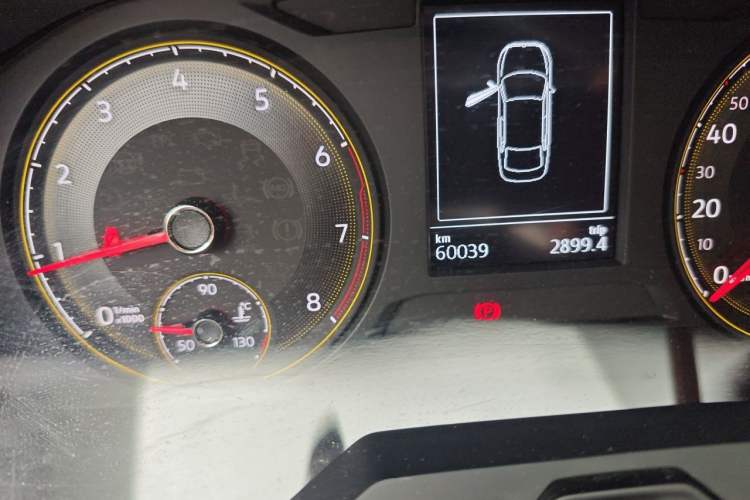 Used Volkswagen Lavida 2021 1.5L Automatic Fashion Edition Odometer Close Up