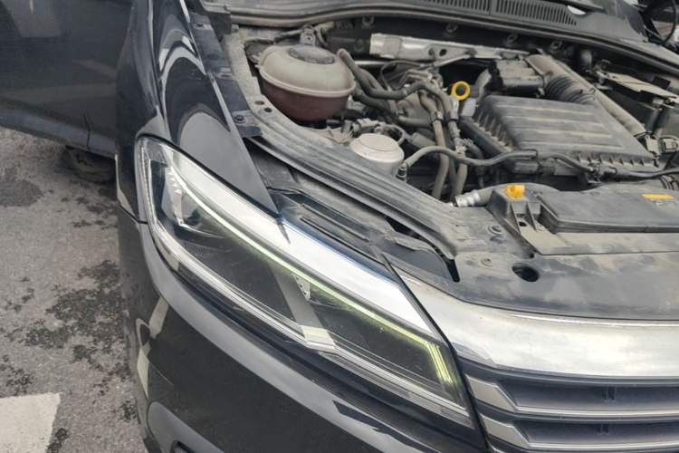 Used Volkswagen Lavida 2021 280TSI DSG Comfort Edition Right Front Headlight