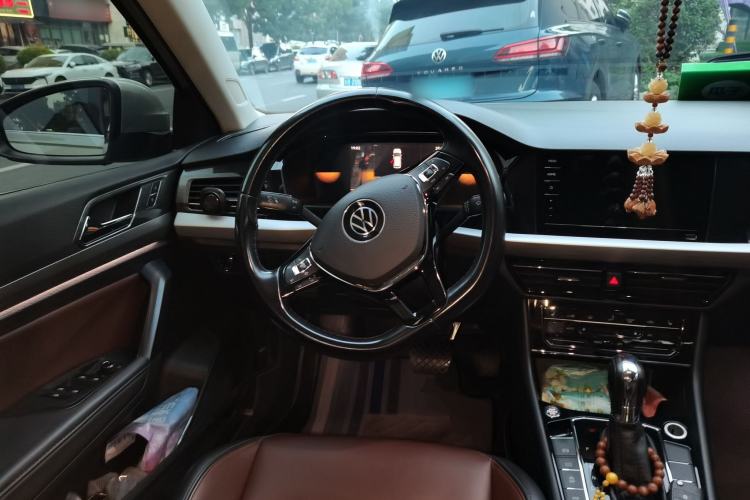 Used Volkswagen Lavida 2021 280TSI DSG Luxury Edition Steering Wheel