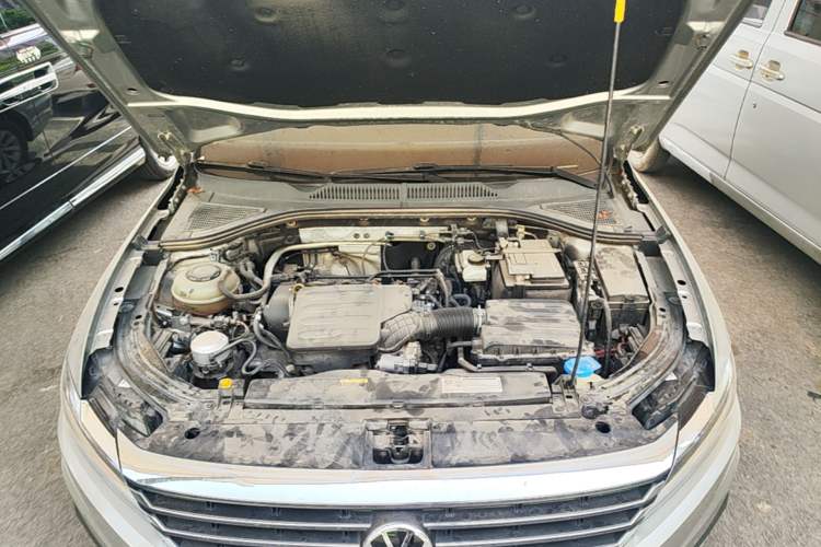 Used Volkswagen Lavida 2021 1.5L Automatic Fashion Edition Engine Bay