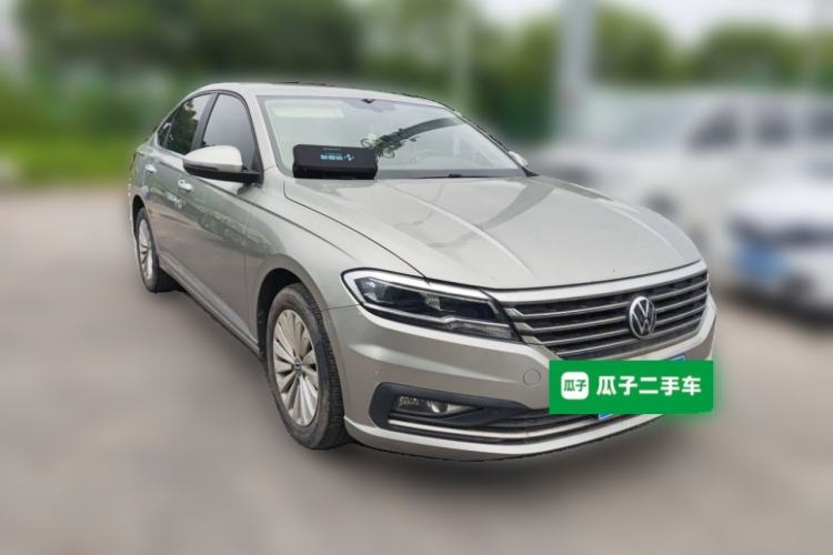 Used Volkswagen Lavida 2021 1.5L Manual Comfort Edition Front Right 45 Deg