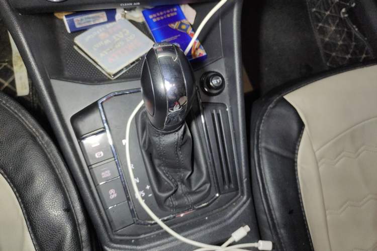 Used Volkswagen Lavida 2021 1.5L Automatic Comfort Edition Gear Lever