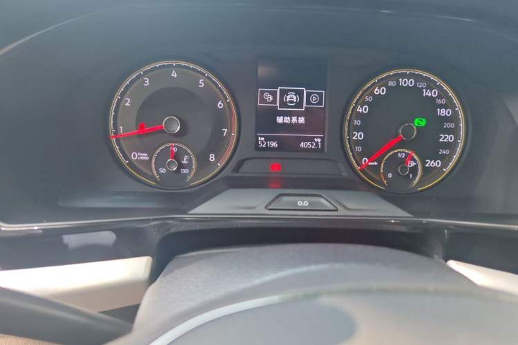 Used Volkswagen Lavida 2021 1.5L Automatic Comfort Edition Odometer Close Up